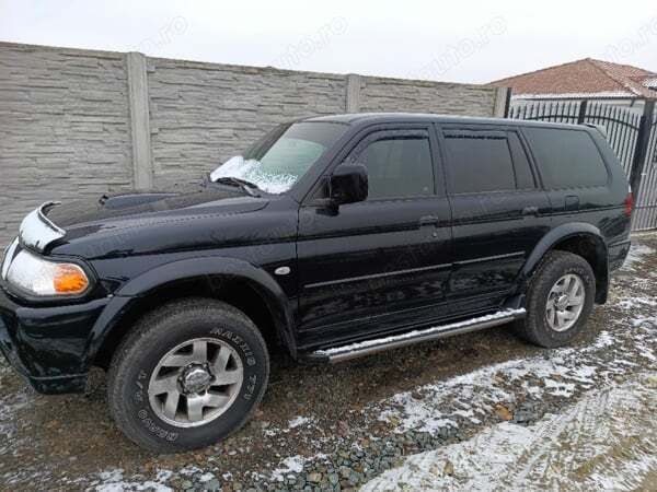 Utilizat 2006 Mitsubishi Pajero SUV | 5.900 EUR - Imagine 1/4