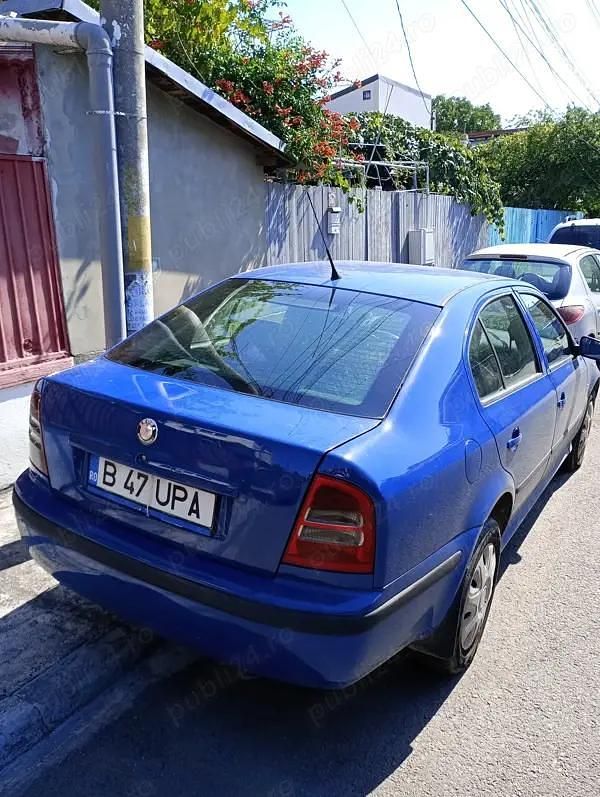 Albastru Utilizat 2007 Skoda Octavia Tour Berlinǎ | 2.500 EUR (Preț OK) - Imagine 1/4