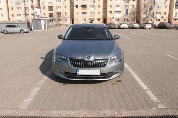 Utilizat 2016 Skoda Superb Berlinǎ | 13.500 EUR (Preț OK) - Imagine 1/4