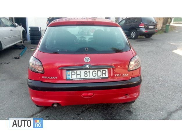 Second-hand Peugeot 206 70 CP (51 kW) 2000 Rosu Hatchback