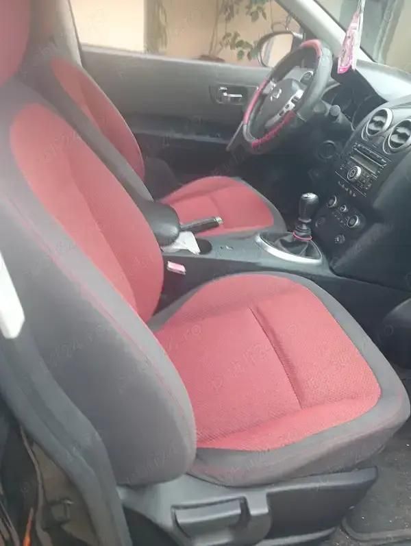 Utilizat 2007 Nissan Qashqai SUV | 3.500 EUR (Preț bun) - Imagine 1/4