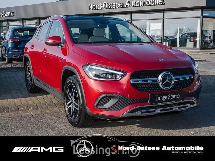 Roșu Utilizat 2021 Mercedes GLA250 Progressive SUV | 39.900 EUR (Puțin scump) - Imagine 1/4