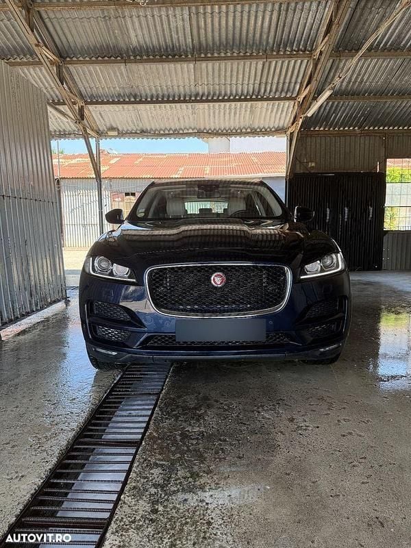 Culoarealbastru Utilizat 2017 Jaguar F-Pace Prestige SUV | 16.700 EUR (Super Preț) - Imagine 1/4