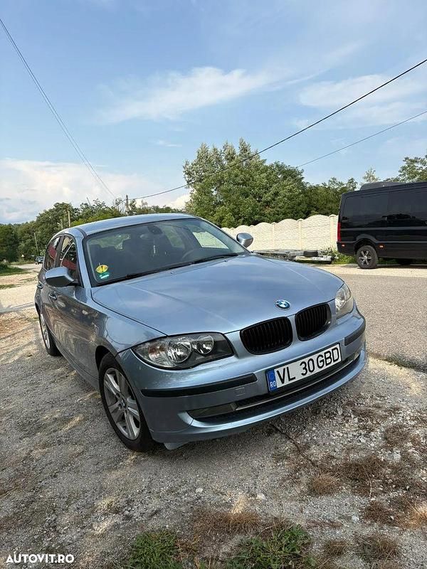 Culoaregri Utilizat 2011 BMW 116 Hatchback | 3.990 EUR - Imagine 1/4