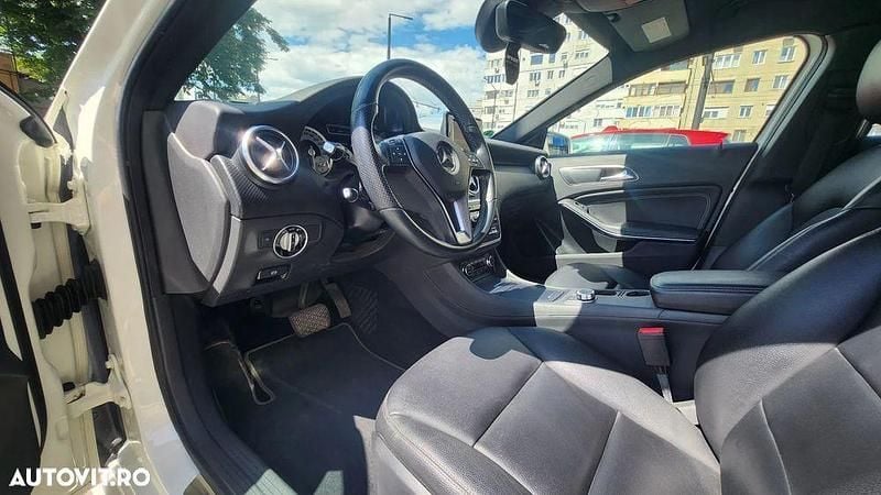 Second-hand Mercedes A220 170 CP (125 kW) 2013 Alb Hatchback