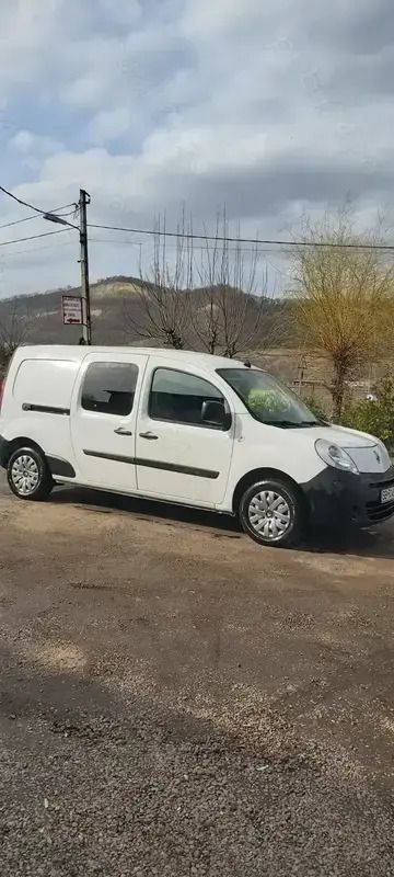 Utilizat 2012 Renault Kangoo Monovolum | 3.800 EUR (Preț bun) - Imagine 1/4