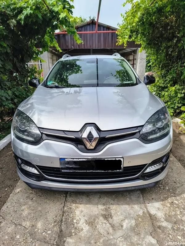 Utilizat 2015 Renault Mégane GrandTour Break | 6.200 EUR (Preț OK) - Imagine 1/4
