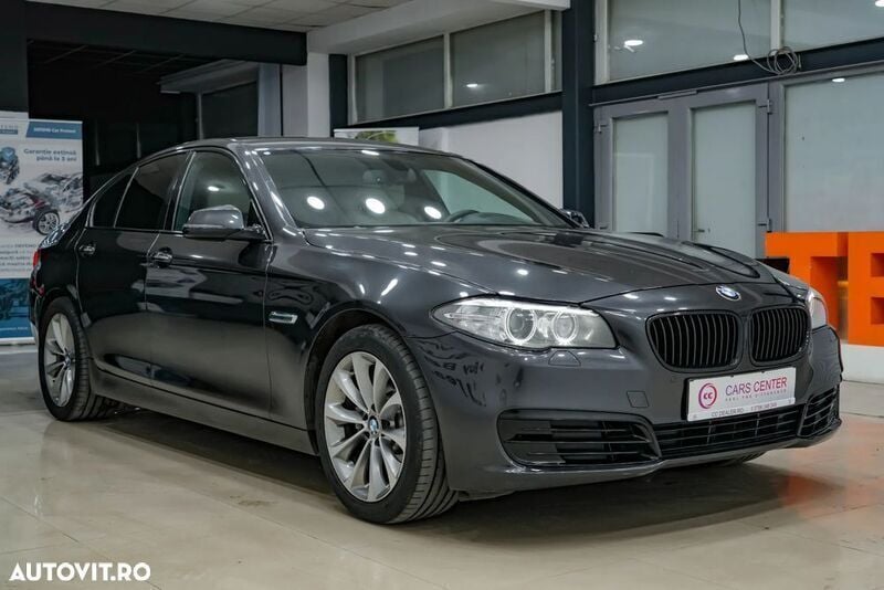 Gri Utilizat 2016 BMW 520 Berlinǎ | 15.499 EUR (Super Preț) - Imagine 1/4
