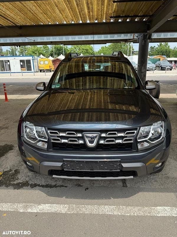 Gri Utilizat 2014 Dacia Duster Prestige SUV | 6.050 EUR (Preț OK) - Imagine 1/4