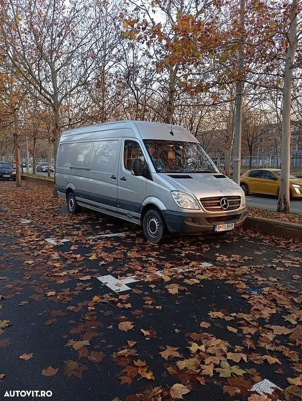 Culoareargint Utilizat 2009 Mercedes Sprinter Van | 8.500 EUR (Preț bun) - Imagine 1/4