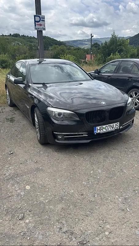 Second-hand BMW 740 306 CP (225 kW) 2011 Berlinǎ