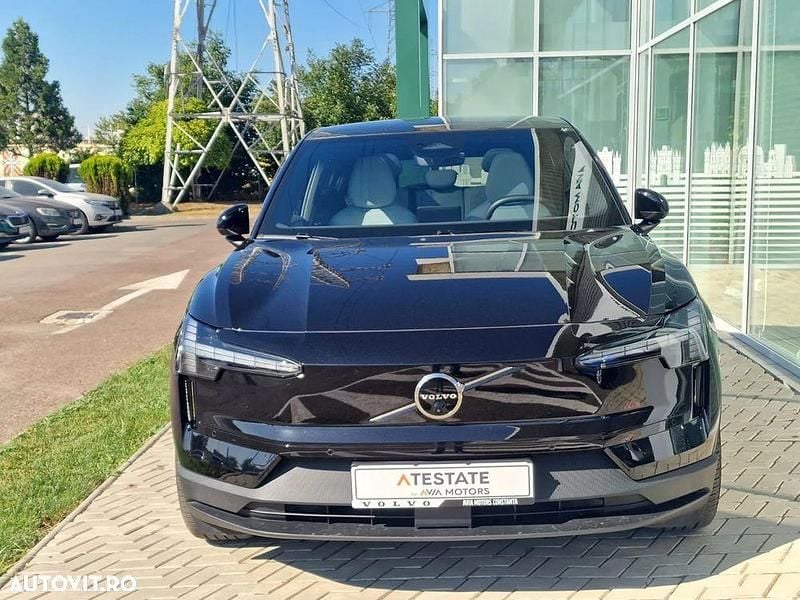 Second-hand Volvo EX30 Performance 314 kW (428 CP) 2025 Culoarenegru SUV