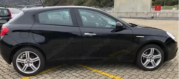 Utilizat 2008 Alfa Romeo Giulietta Hatchback | 4.600 EUR - Imagine 1/4