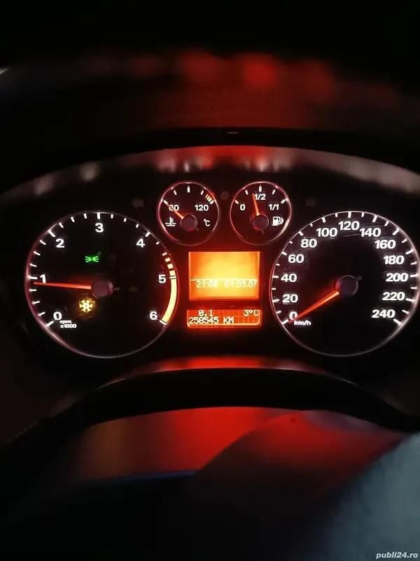 Utilizat 2007 Ford C-MAX Monovolum | 1.650 EUR (Preț OK) - Imagine 1/4