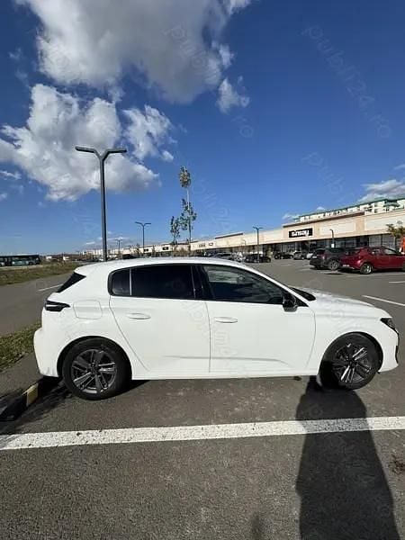 Second-hand Peugeot 308 130 CP (95 kW) 2022 Hatchback