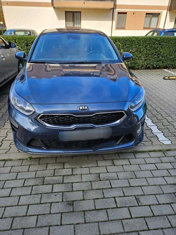 Albastru Utilizat 2019 Kia Ceed Hatchback | 13.300 EUR (Scump) - Imagine 1/4