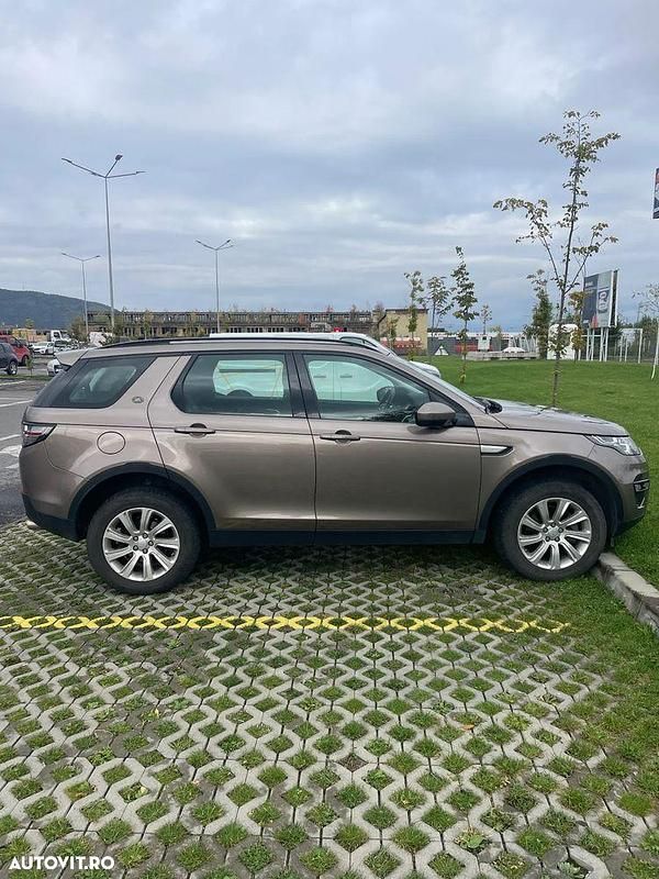 Culoaremaro Utilizat 2016 Land Rover Discovery Sport SUV | 12.490 EUR (Super Preț) - Imagine 1/4
