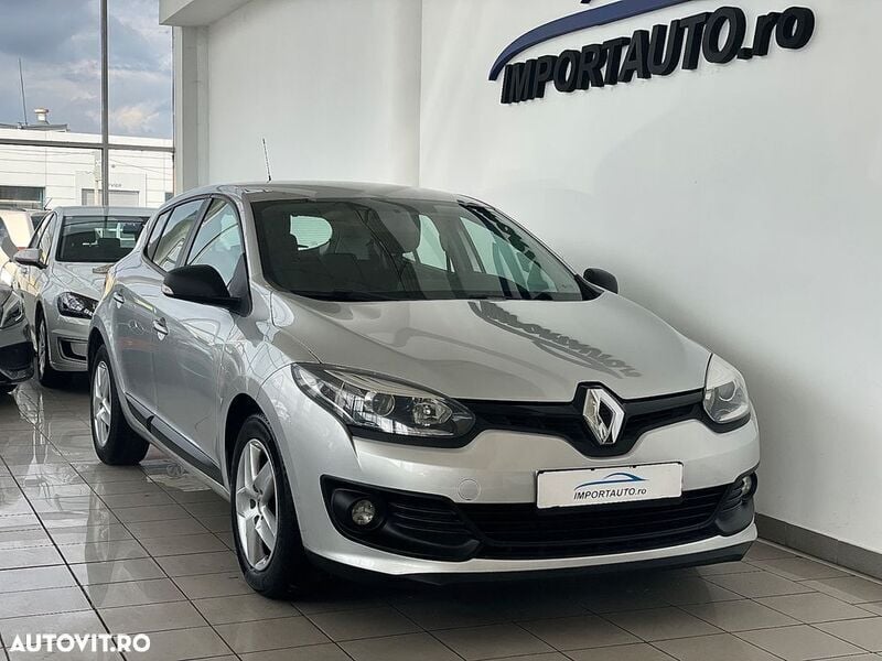 Argint Utilizat 2015 Renault Mégane III Expression Hatchback | 5.950 EUR (Preț OK) - Imagine 1/4