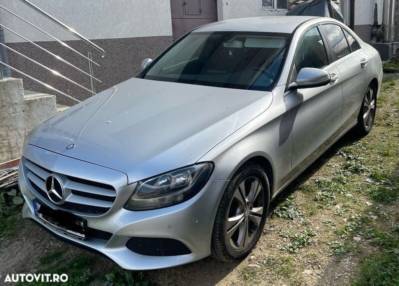 Gri Utilizat 2014 Mercedes C220 Berlinǎ | 10.000 EUR (Preț OK) - Imagine 1/4