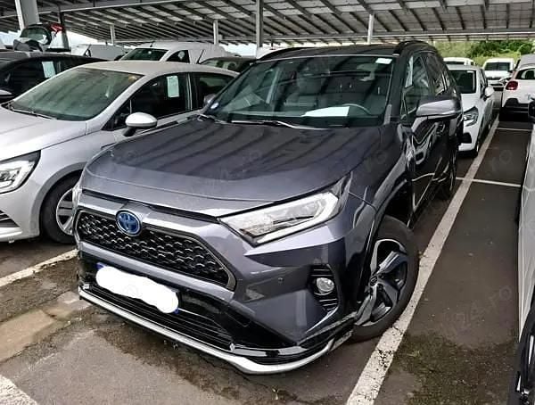 Second-hand Toyota RAV4 Hybrid Style 306 CP (225 kW) 2021 SUV