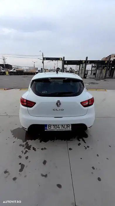 Second-hand Renault Clio IV 90 CP (66 kW) 2019 Culoarealb Hatchback