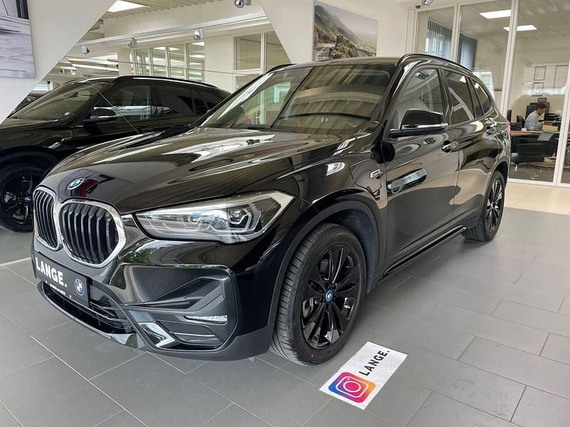 Utilizat 2022 BMW X1 Sport Line SUV | 32.120 EUR (Scump) - Imagine 1/1