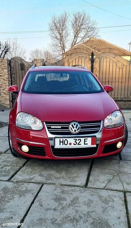 Second-hand VW Golf V Sportline 105 CP (77 kW) 2009 Culoarerosu Break