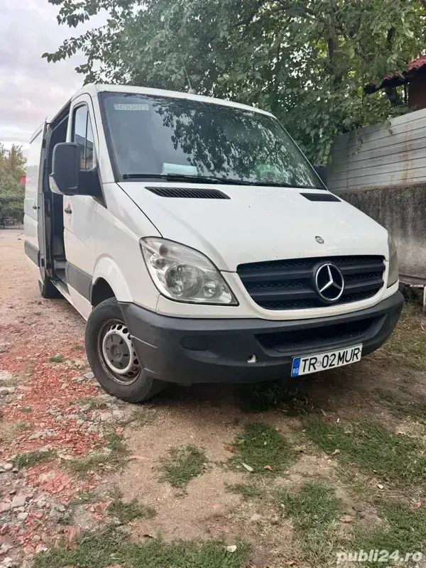 Utilizat 2009 Mercedes Sprinter Van | 7.200 EUR (Preț OK) - Imagine 1/4