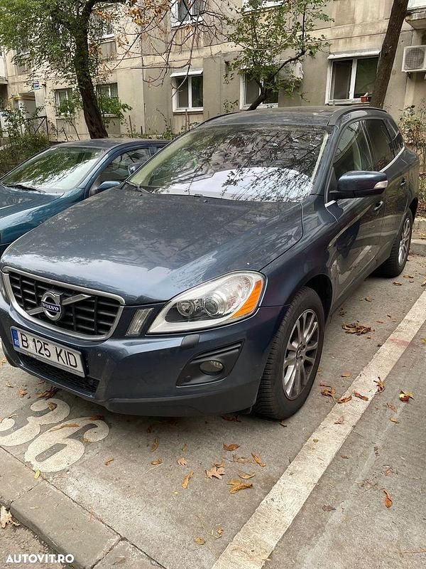 Culoarealbastru Utilizat 2009 Volvo XC60 Momentum SUV | 7.950 EUR (Preț OK) - Imagine 1/4
