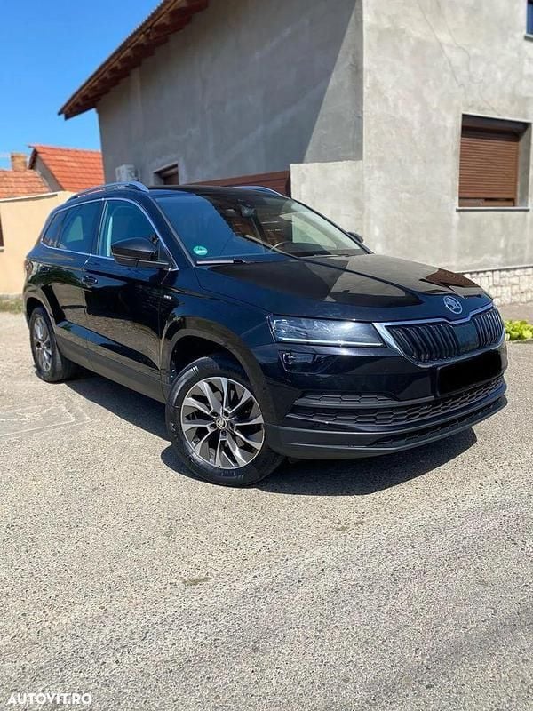 Culoarenegru Utilizat 2022 Skoda Karoq Style SUV | 19.987 EUR (Preț bun) - Imagine 1/4