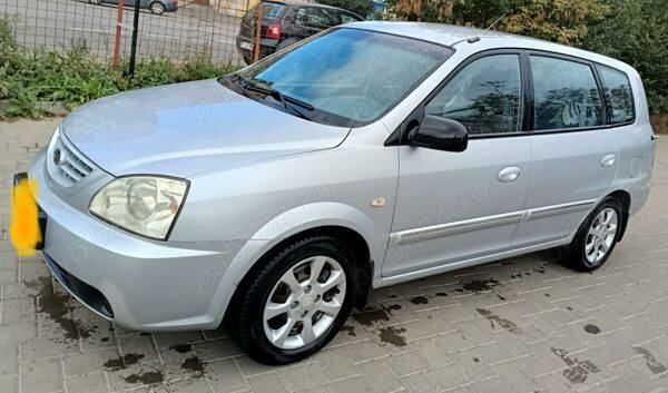 Utilizat 2006 Kia Carens Classic Monovolum | 2.350 EUR - Imagine 1/4