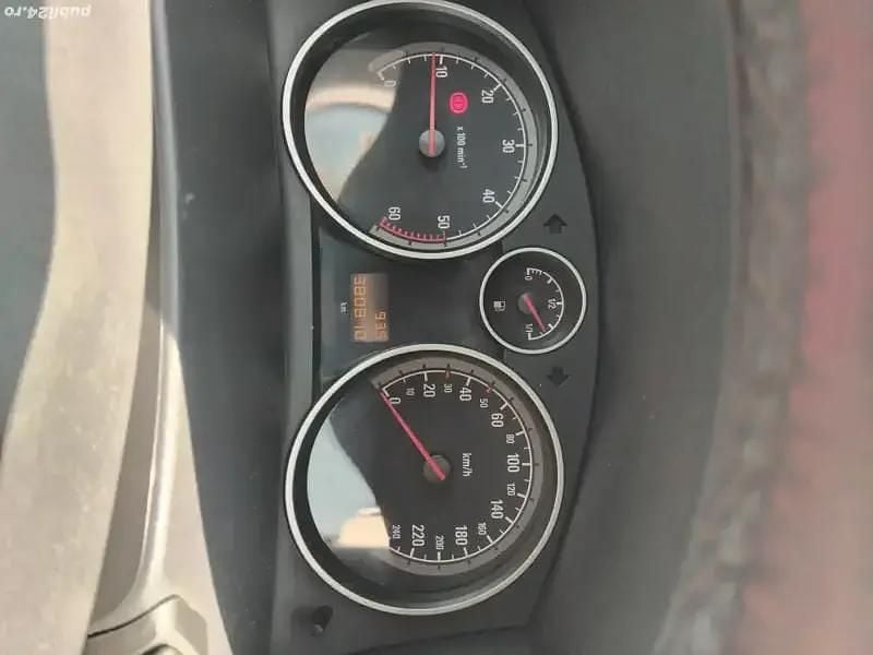 Gri Utilizat 2007 Opel Astra Monovolum | 2.000 EUR (Preț OK) - Imagine 1/4