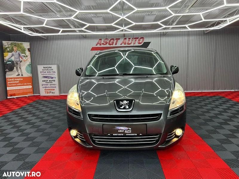 Second-hand Peugeot 5008 120 CP (88 kW) 2011 Gri Monovolum