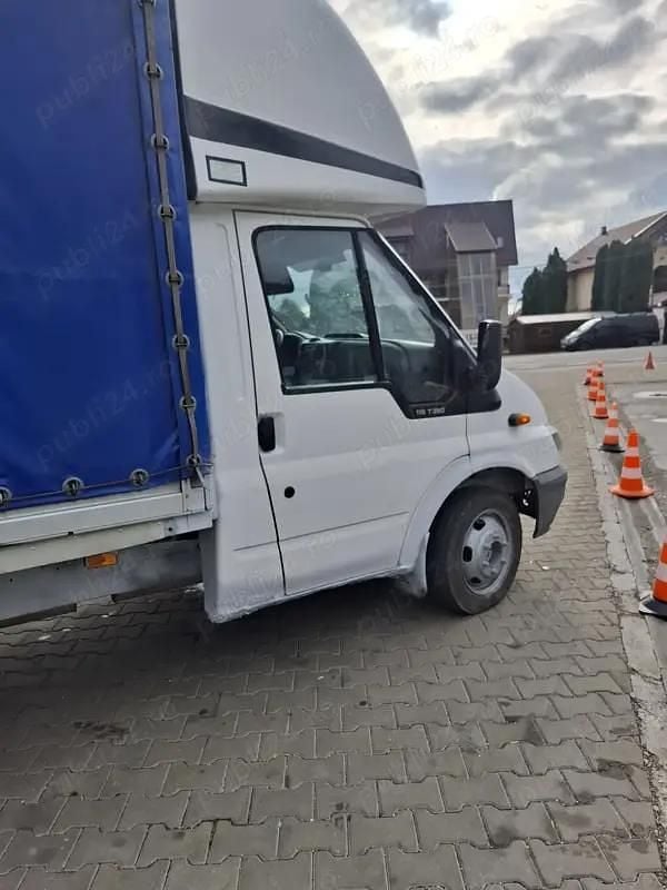 Utilizat 2005 Ford Transit | 3.000 EUR - Imagine 1/4