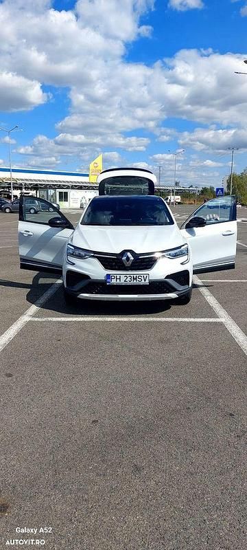 Culoarealb Utilizat 2023 Renault Arkana RS Line SUV | 27.350 EUR - Imagine 1/4