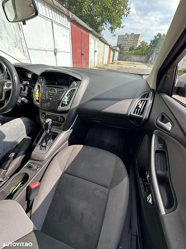 Culoaregri Utilizat 2011 Ford Focus Titanium Hatchback | 3.900 EUR (Super Preț) - Imagine 1/4