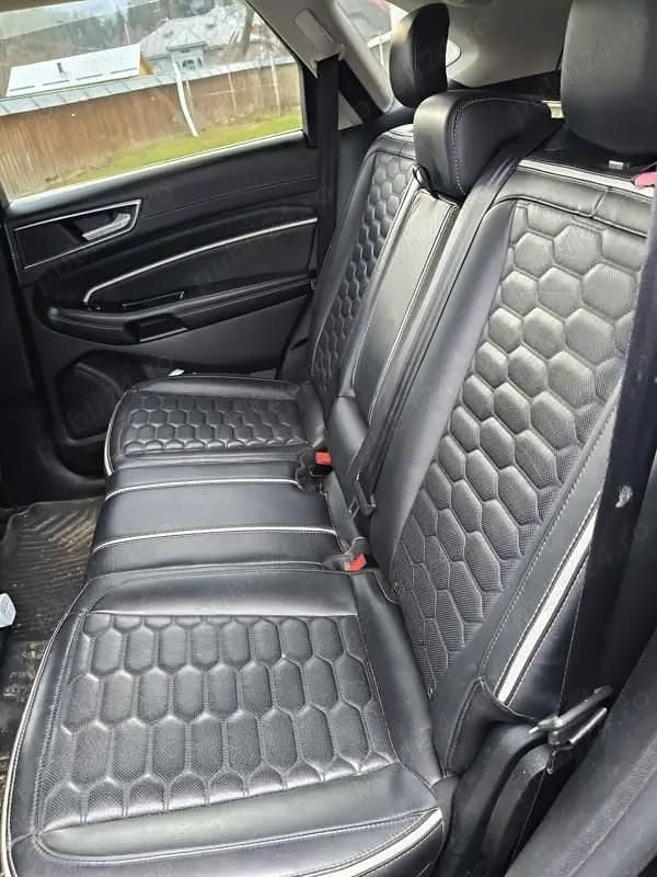 Second-hand Ford Edge Vignale 210 CP (154 kW) 2017 Negru SUV