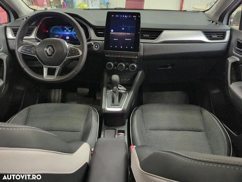 Second-hand Renault Captur 160 CP (117 kW) 2023 Culoarealb SUV