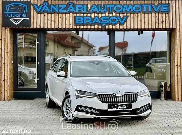 Alb Utilizat 2020 Skoda Superb Style Break | 17.990 EUR (Preț bun) - Imagine 1/4