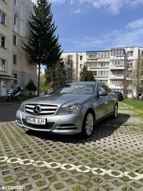 Culoaregri Utilizat 2012 Mercedes C220 Coupe | 8.200 EUR (Preț bun) - Imagine 1/4