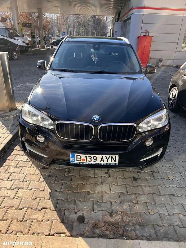 Culoarenegru Utilizat 2015 BMW X5 SUV | 18.000 EUR (Puțin scump) - Imagine 1/4