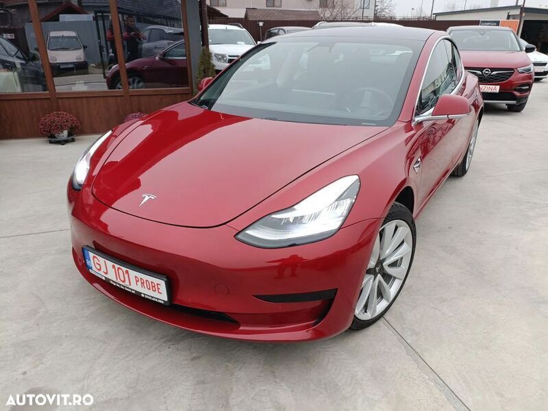 Rosu Utilizat 2019 Tesla Model 3 Standard Range Plus Berlinǎ | 19.999 EUR (Preț OK) - Imagine 1/4