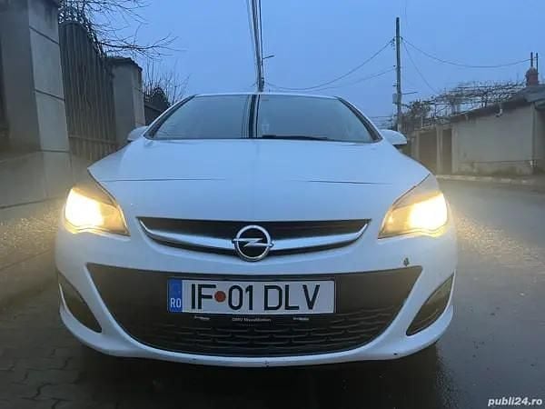 Utilizat 2014 Opel Astra Hatchback | 5.500 EUR (Preț OK) - Imagine 1/4