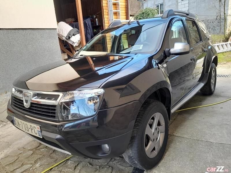 Negru Utilizat 2012 Dacia Duster SUV | 6.950 EUR (Preț OK) - Imagine 1/4
