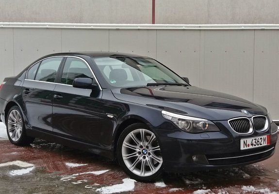 Second-hand BMW 530 Sport Line 235 CP (172 kW) 2008 Negru Berlinǎ