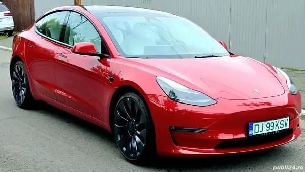 Culoarerosu Utilizat 2023 Tesla Model 3 Performance Berlinǎ | 37.950 EUR (Preț bun) - Imagine 1/4