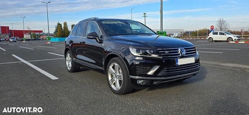 Second-hand VW Touareg Edition 262 CP (192 kW) 2015 Culoarenegru SUV