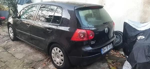 Utilizat 2005 VW Golf V Berlinǎ | 2.100 EUR (Preț OK) - Imagine 1/4