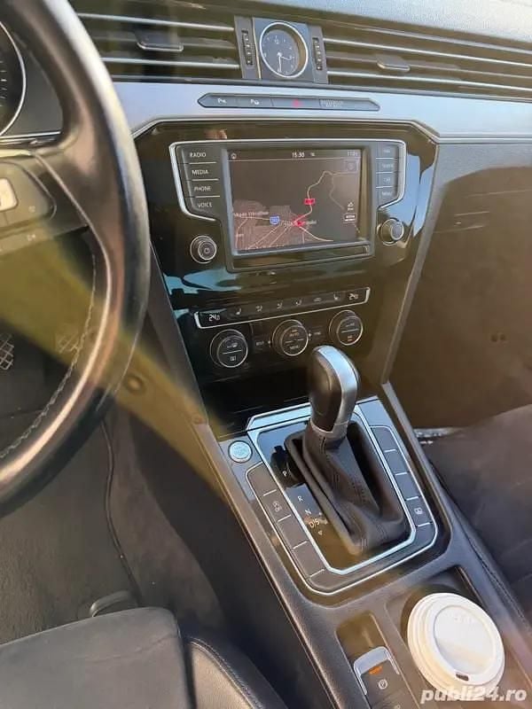 Gri Utilizat 2017 VW Passat Berlinǎ | 14.000 EUR (Preț OK) - Imagine 1/4