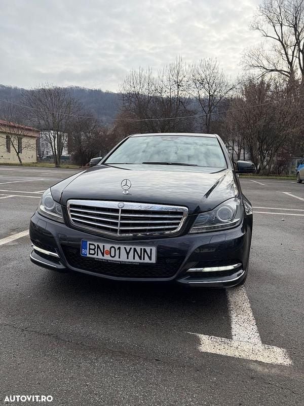 Second-hand Mercedes C250 204 CP (150 kW) 2011 Culoaregri Berlinǎ